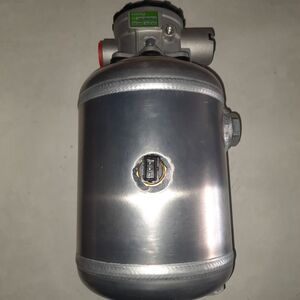 Бак гидравлический с датчиком гидросигнализатором